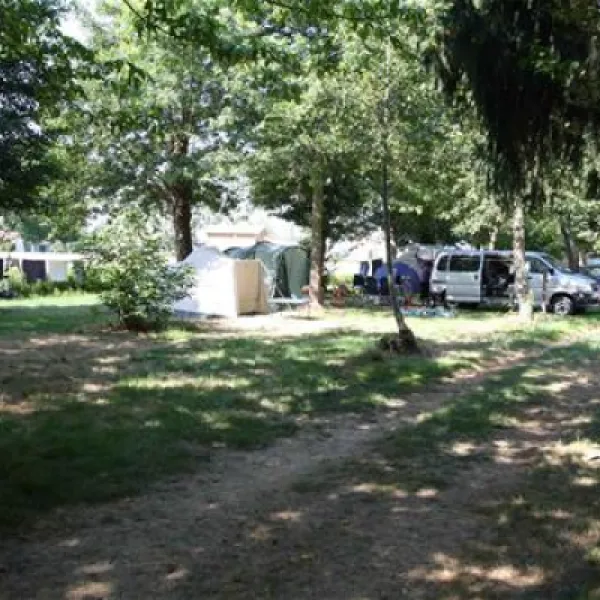 camping-le-vieux-moulin-saint-julien-en-born-amtix