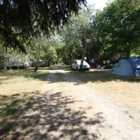 camping-le-vieux-moulin-saint-julien-en-born-nlnd1
