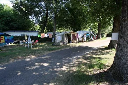 camping-le-vieux-moulin-saint-julien-en-born-tjmsx