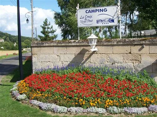 camping-de-la-croix-du-vieux-pont-berny-rivire-rtjpd