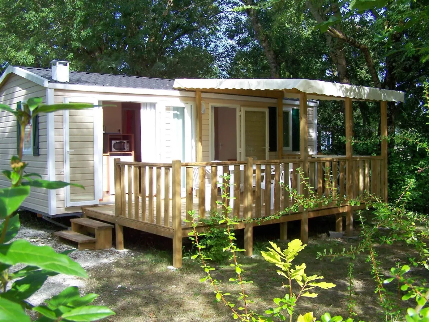 camping-fleurs-des-champs-arces-sur-gironde-ie3y1