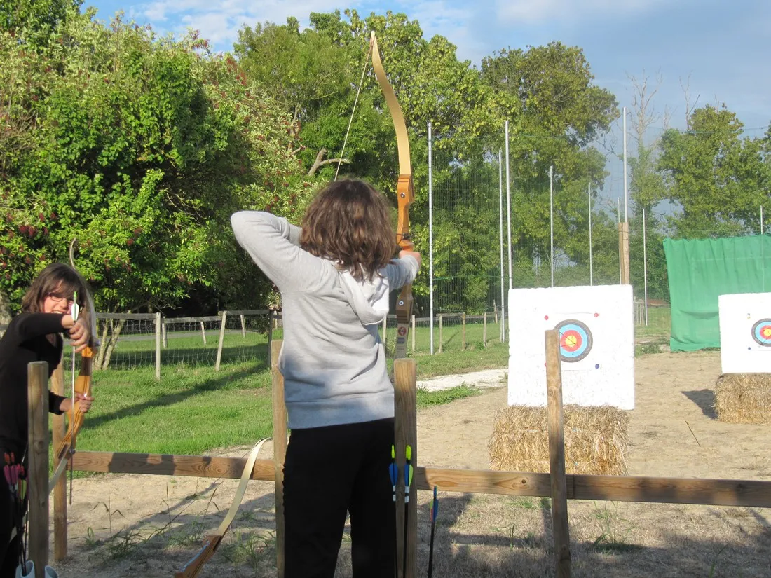 camping-fleurs-des-champs-arces-sur-gironde-wazcp