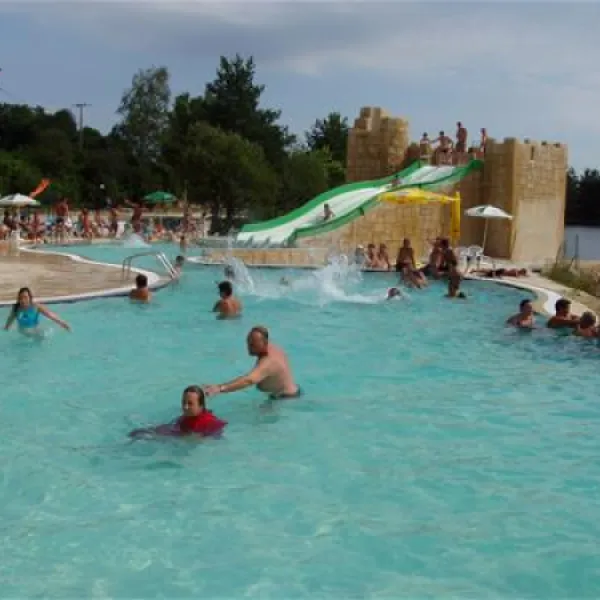 camping-le-grand-lac-milhaguet-marval-43o44
