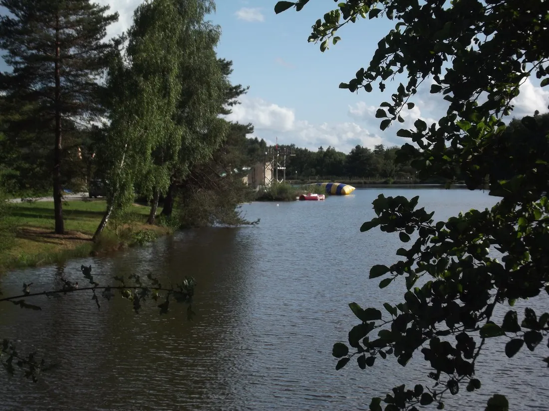 camping-le-grand-lac-milhaguet-marval-dmxue