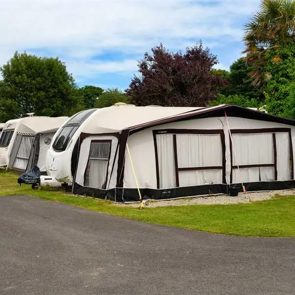 calloose-caravan-park-leedstown-gzrze