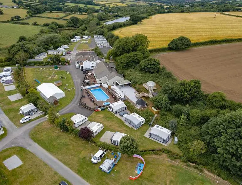 calloose-caravan-park-leedstown-hzjbi