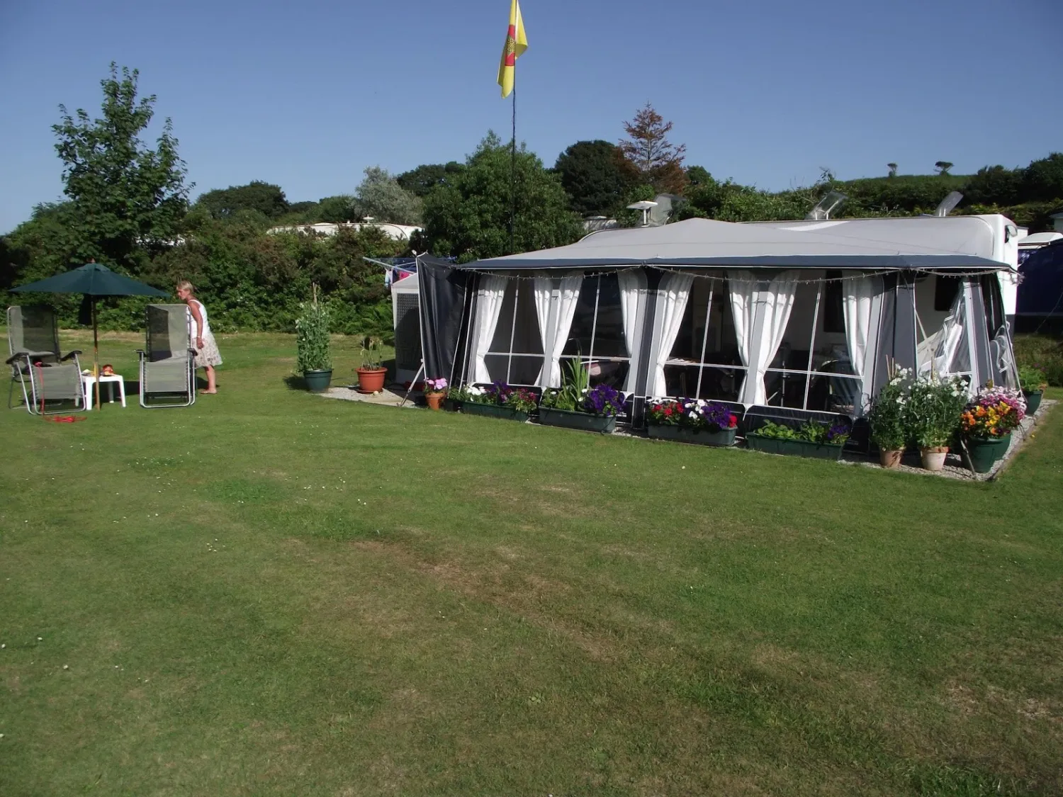 calloose-caravan-park-leedstown-s35de