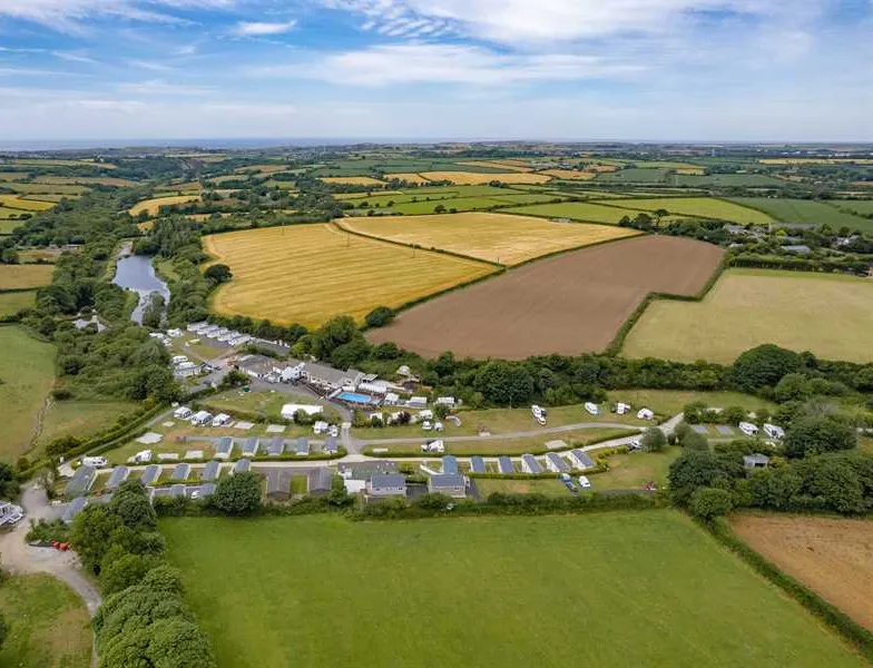 calloose-caravan-park-leedstown-xx9mx