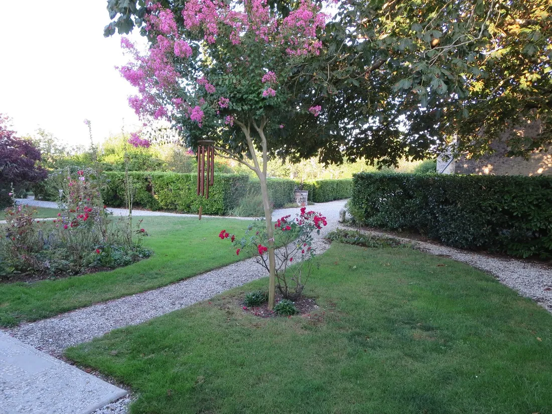 lestage-medoc-saint-seurin-de-cadourne-ivxnz