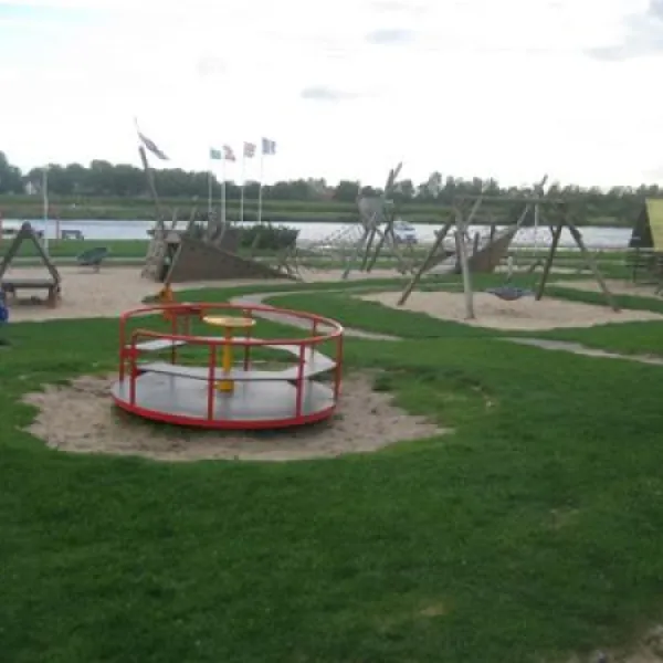 resort-marina-oolderhuuske-roermond-io3xd