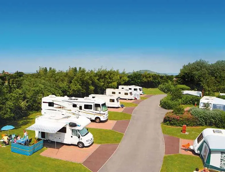burnhamonsea-holiday-village-burnhamonsea-b0cjx