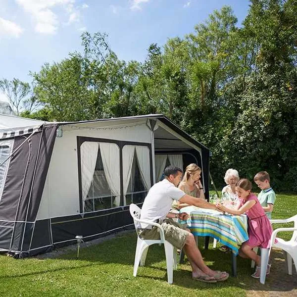 burnhamonsea-holiday-village-burnhamonsea-vnusi