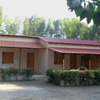 camping-pefki-huuz8