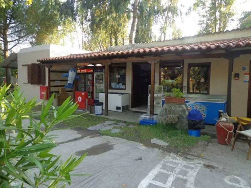 camping-pefki-plnbz