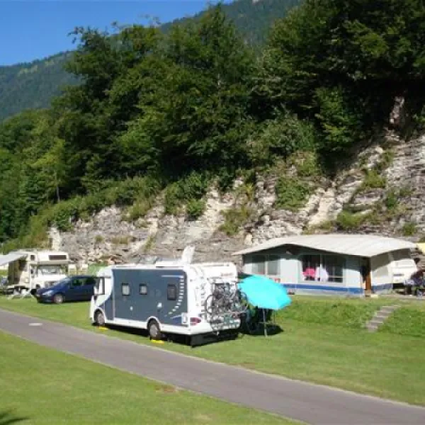 camping-talacker-ringgenberg-8hskf