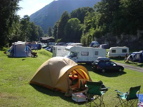 camping-talacker-ringgenberg-bw6vb