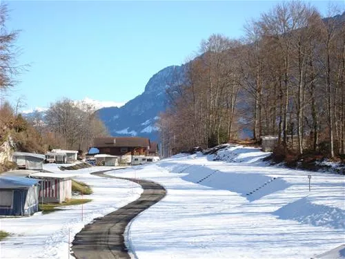 camping-talacker-ringgenberg-i2yvs
