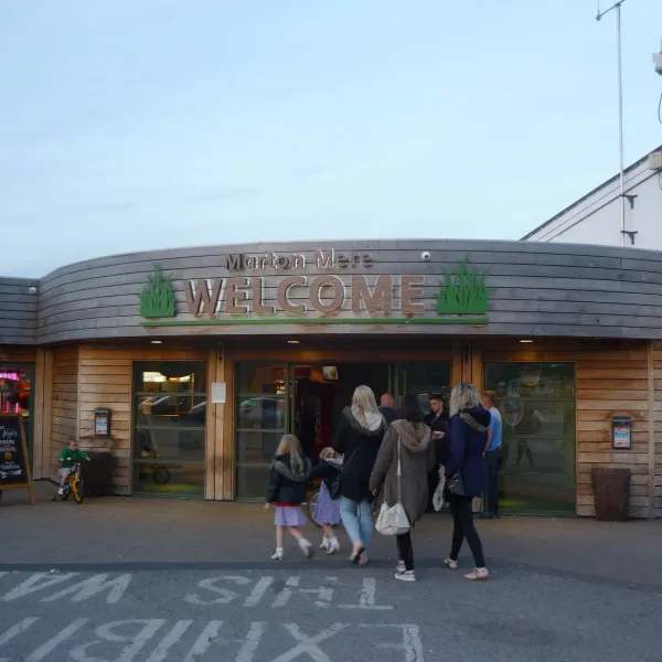 marton-mere-holiday-village-blackpool-pvr9p