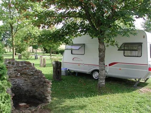 camping-hautoreille-bannes-hjl0k