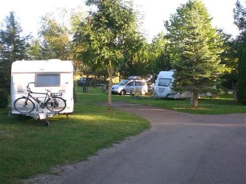 camping-hautoreille-bannes-nl0il