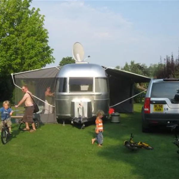 caravaning-des-4-vents-crvecoeur-en-brie-byplv