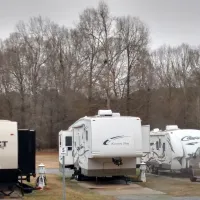Benchmark Coach & RV Park