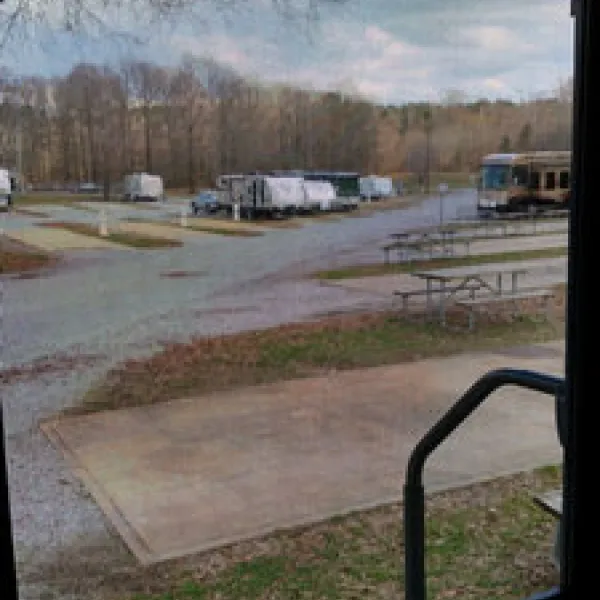 benchmark-coach-rv-park-meridian-wbapr