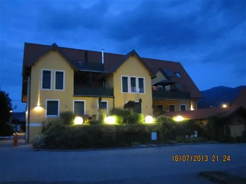 50plus-campingpark-fisching-weisskirchen-yhw4d