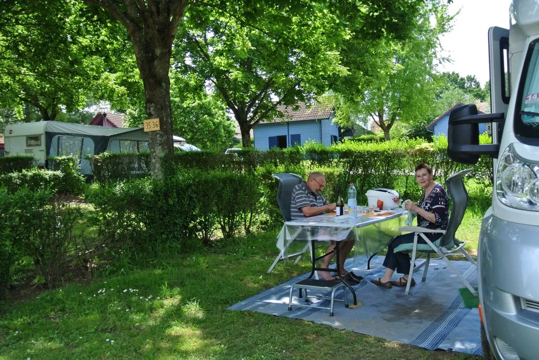 camping-et-villagechalets-du-breuil-bourbon-lancy-3lrzg