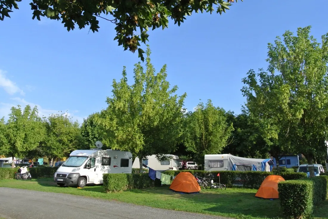 camping-et-villagechalets-du-breuil-bourbon-lancy-5i9er