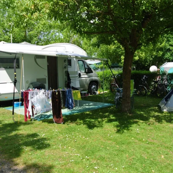 camping-et-villagechalets-du-breuil-bourbon-lancy-dqxuj