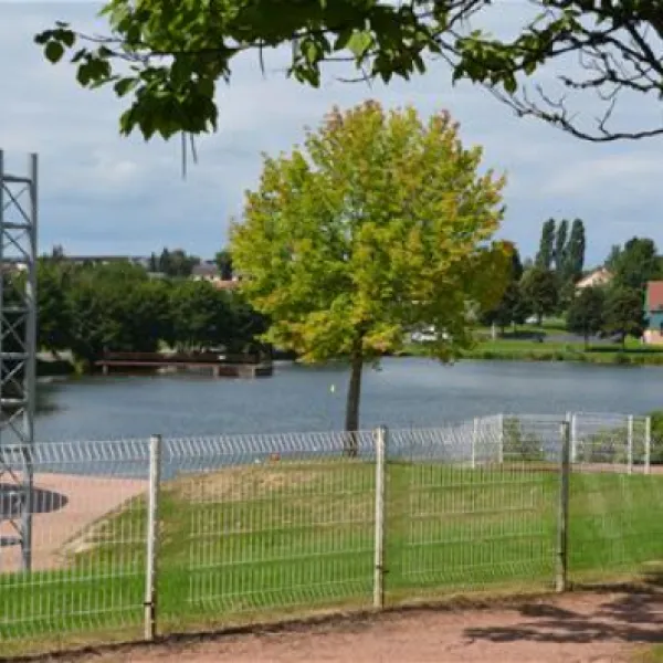 camping-et-villagechalets-du-breuil-bourbon-lancy-yy74n