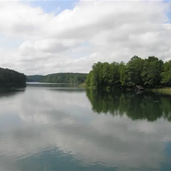 camping-am-bauernhof-feldberger-seenlandschaft-dmbgy