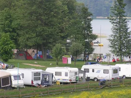 camping-am-bauernhof-feldberger-seenlandschaft-safzs