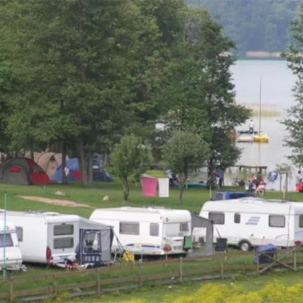camping-am-bauernhof-feldberger-seenlandschaft-safzs