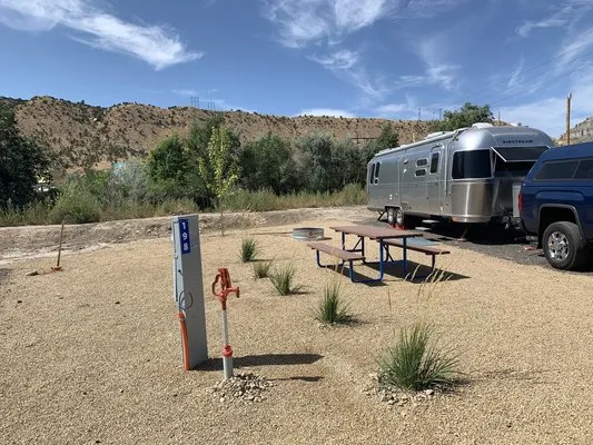 castle-gate-rv-park-campground-helper-b53tz