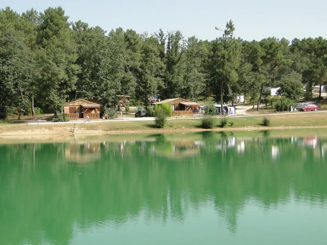 camping-orpheo-negro-douville-78gry