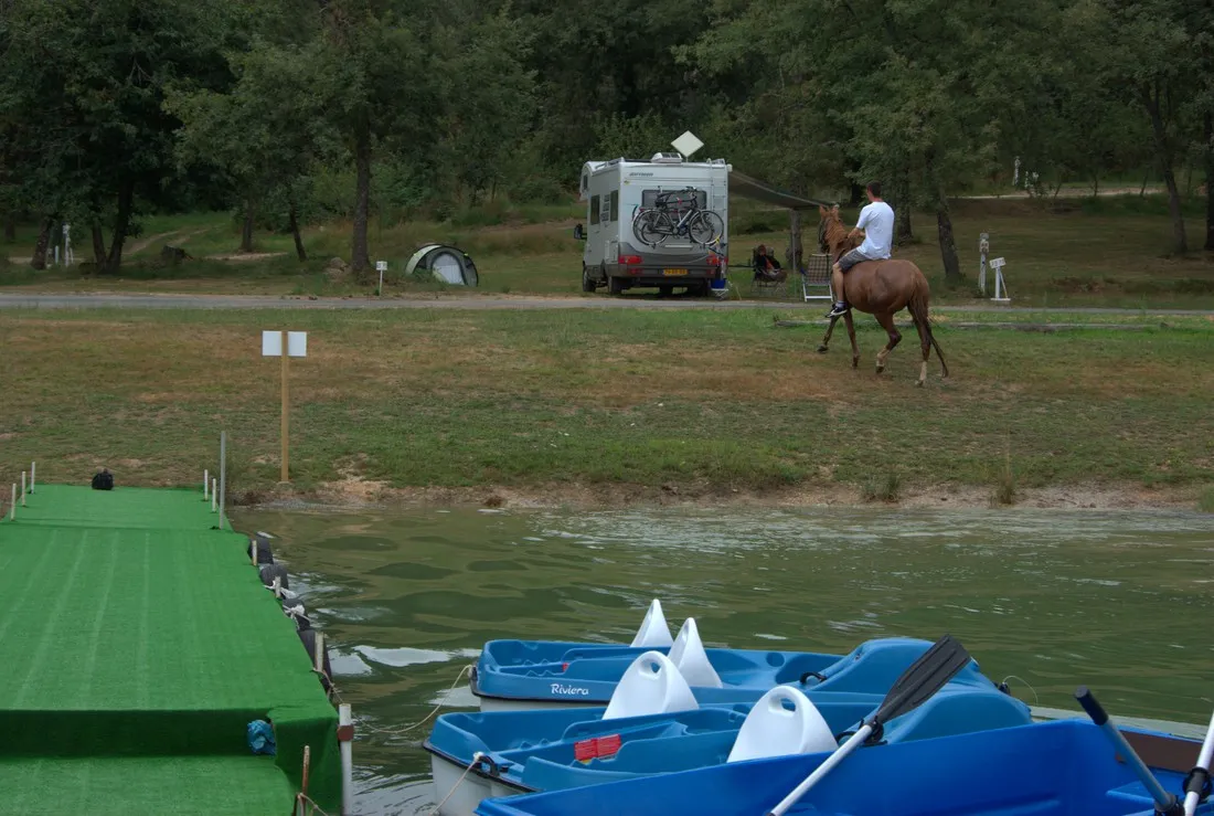 camping-orpheo-negro-douville-udyqp