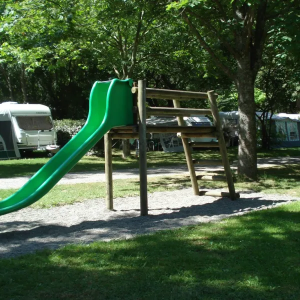 camping-la-roucateille-montgaillard-psxua
