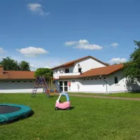 camping-in-naumburg-naumburg-8dnnr