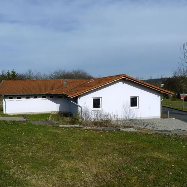 camping-in-naumburg-naumburg-n6ovi