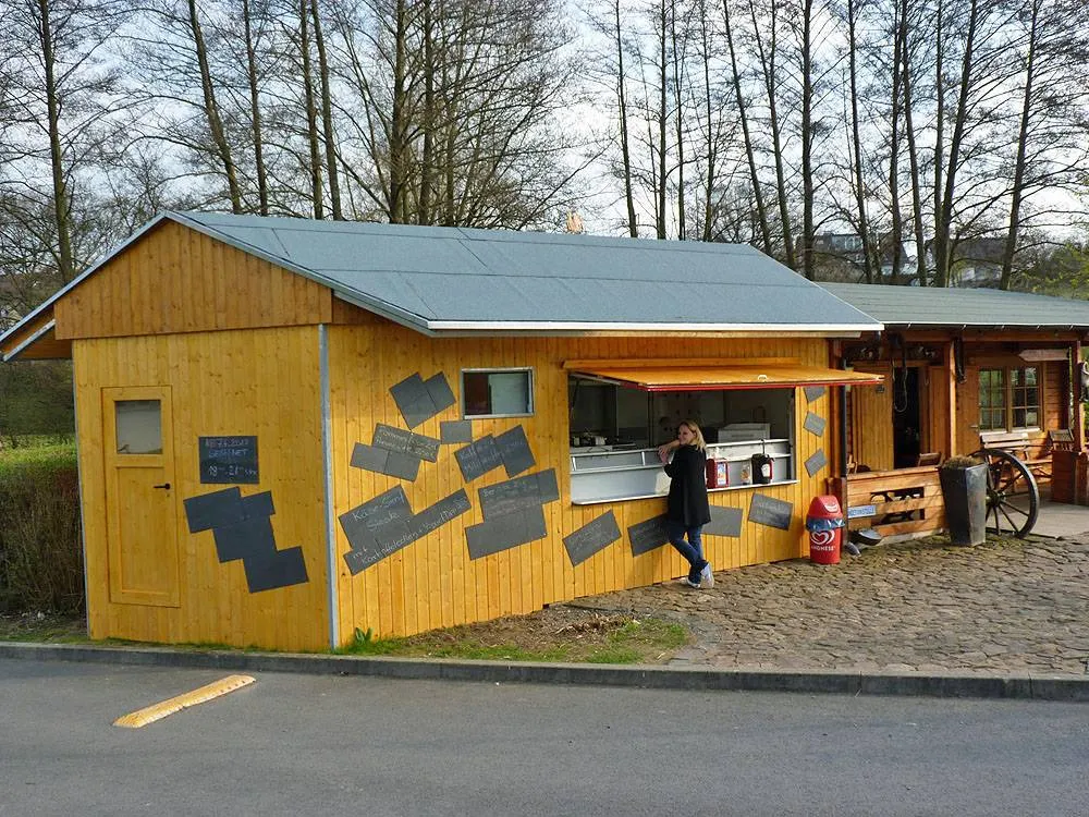 camping-in-naumburg-naumburg-que3x
