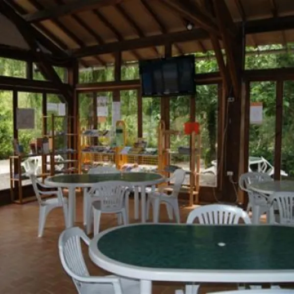 camping-les-bords-du-tarn-mostuejouls-6qbkm