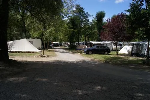 camping-les-bords-du-tarn-mostuejouls-7es5l