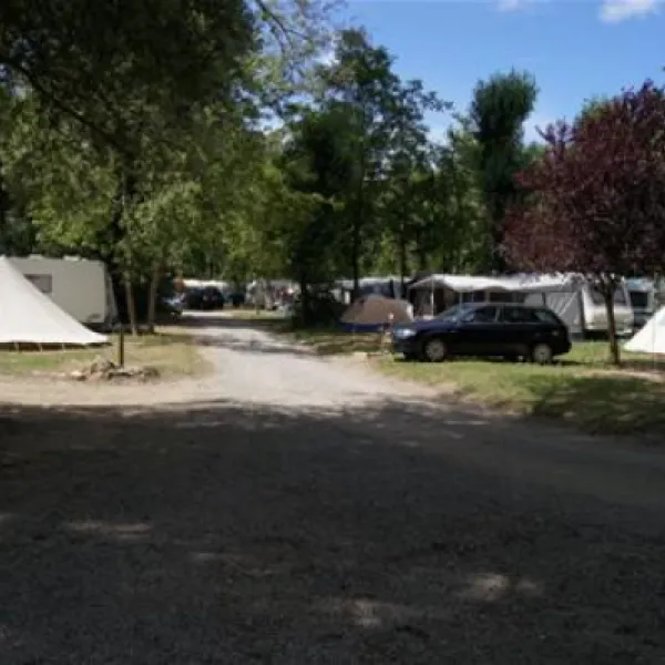 camping-les-bords-du-tarn-mostuejouls-7es5l