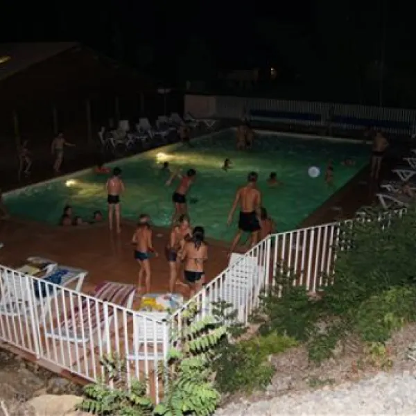 camping-les-bords-du-tarn-mostuejouls-ahzqf