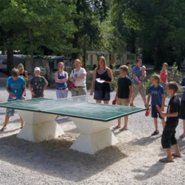 camping-les-bords-du-tarn-mostuejouls-w2oqd