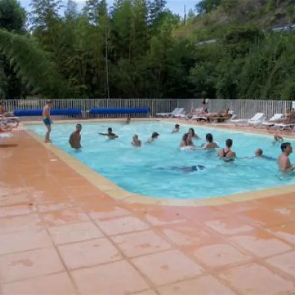 camping-les-bords-du-tarn-mostuejouls-yqhia