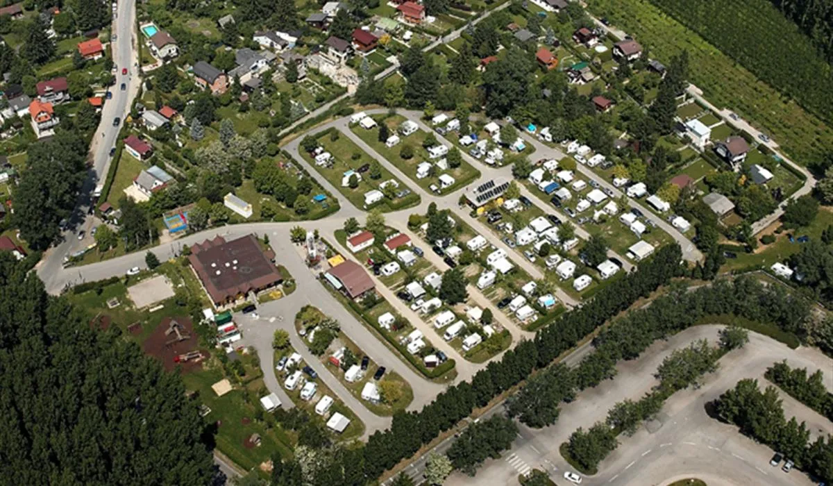 donaupark-camping-klosterneuburg-klosterneuburg-m0wxs