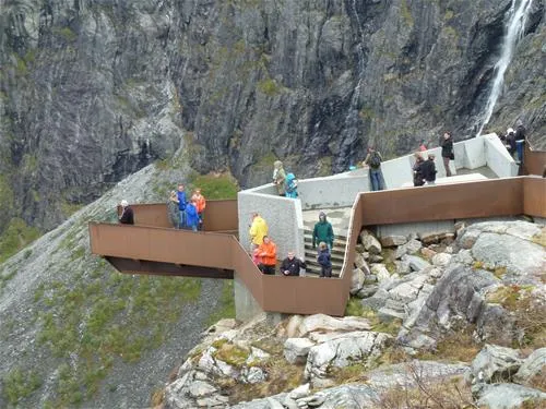 trollveggen-camping-ndalsnes-loprx